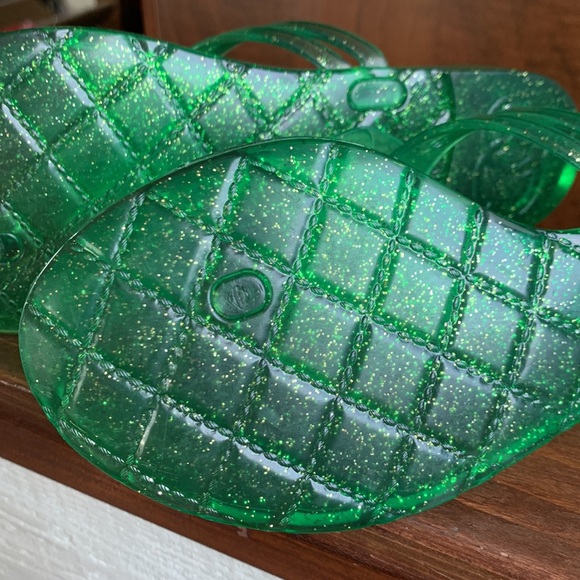 Chanel 2008P Camellia Jelly Sandals RARE - Picture 10 of 13